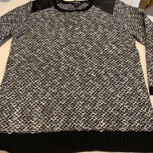 A Byer black/white dress top
